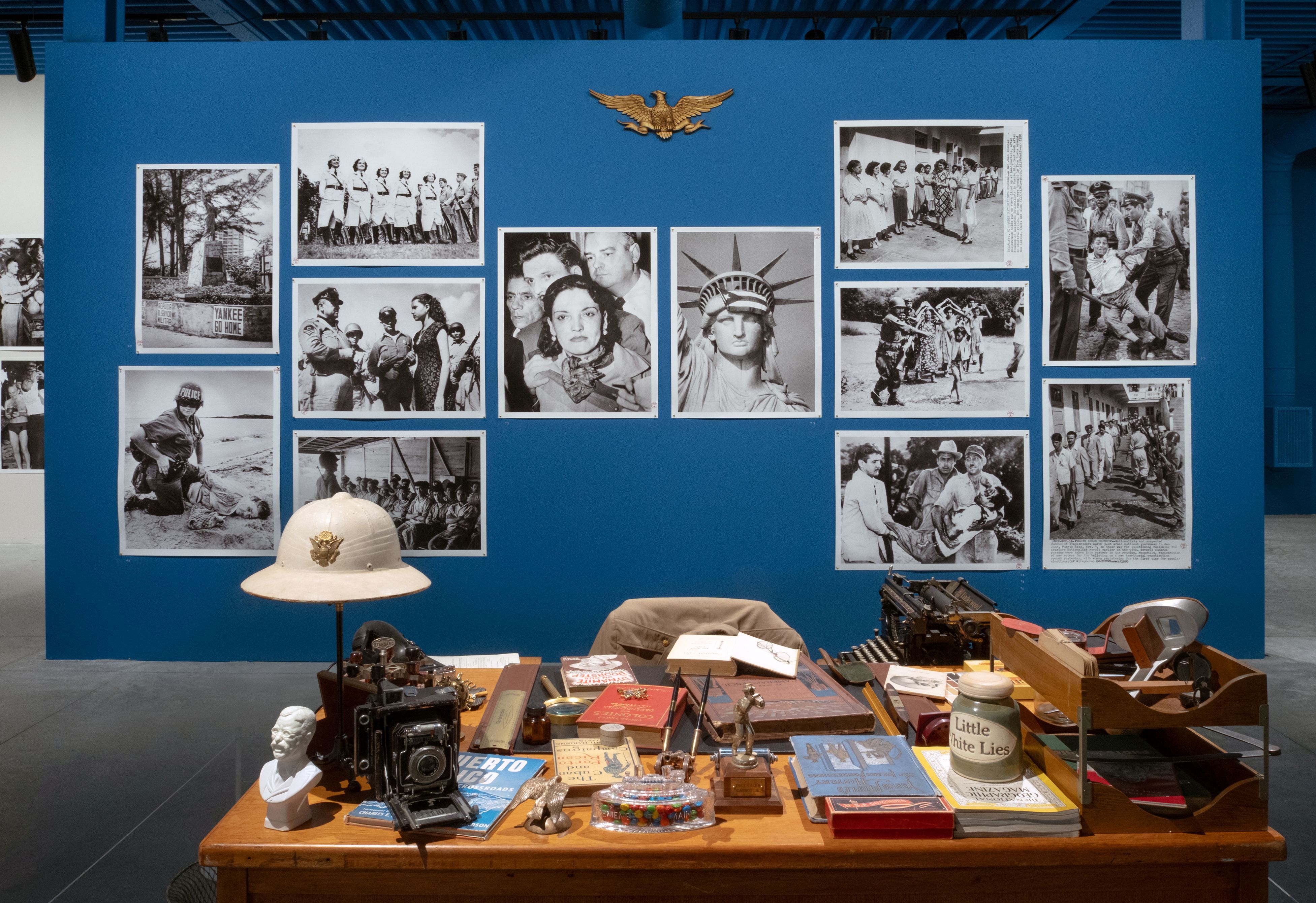 Previous Installation of / Instalación anterior de "The Museum of the Old Colony: An Art Installation by Pablo Delano"